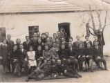 Tánciskola csoportkép Zongoréknál 1947-ben.